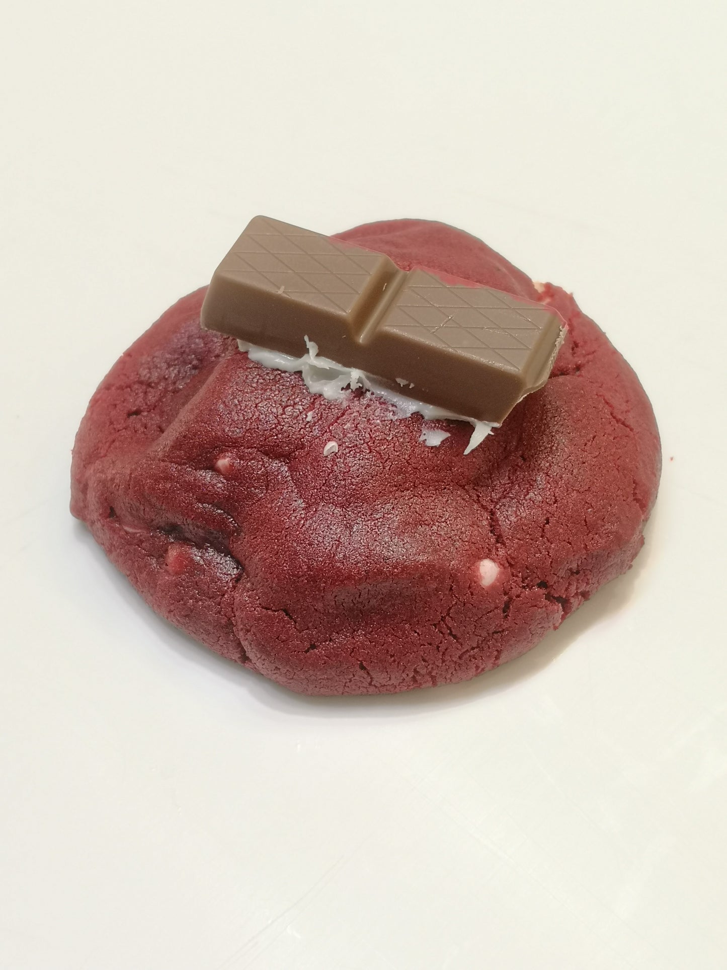 RED VELVENT & WHITE CHOCOLATE (Individual - 100g)