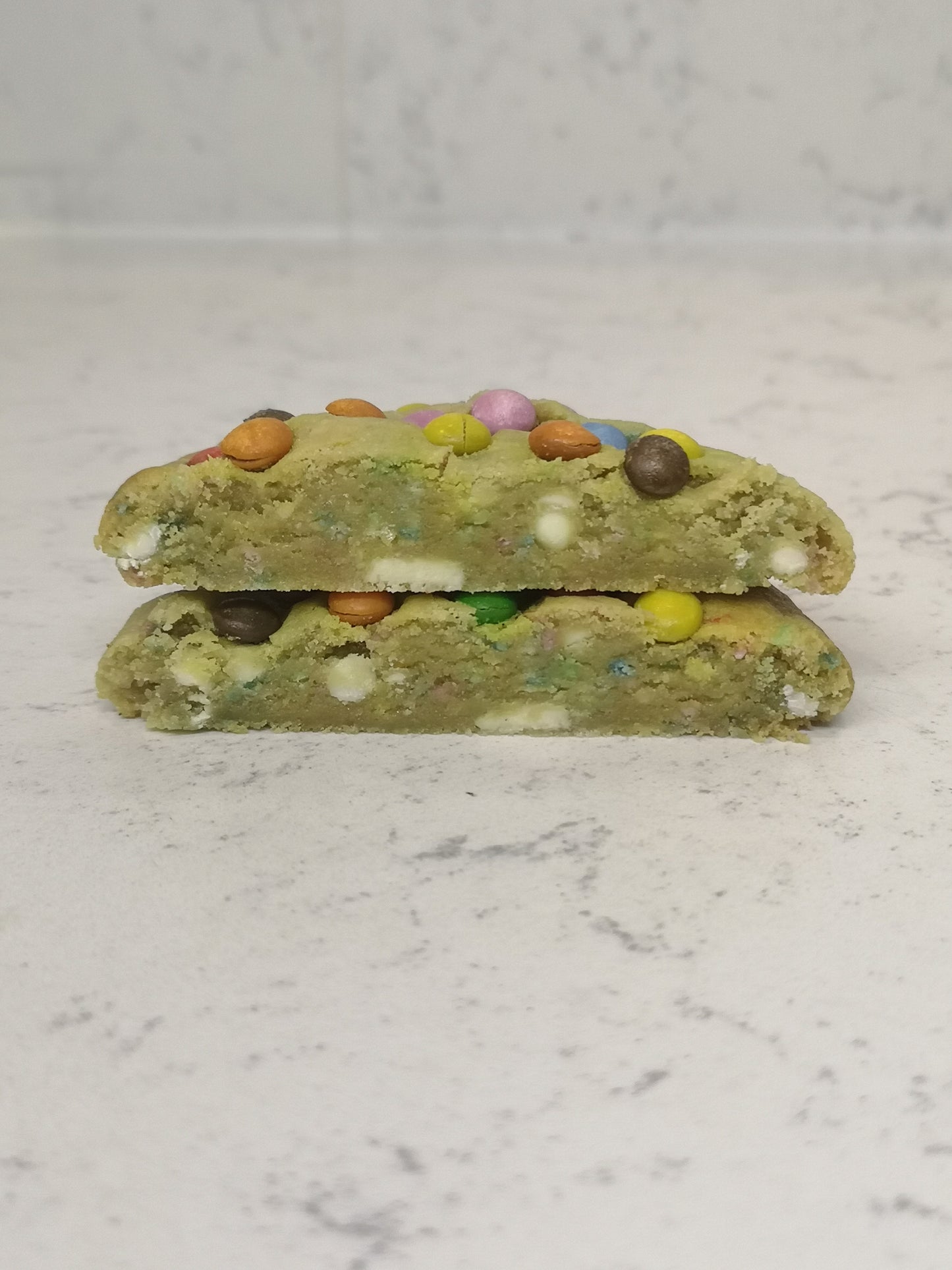 FUNFETTI BIRTHDAY CAKE (Individual - 100g)
